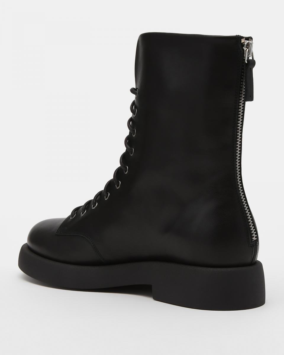 Boots Principe di Bologna 3