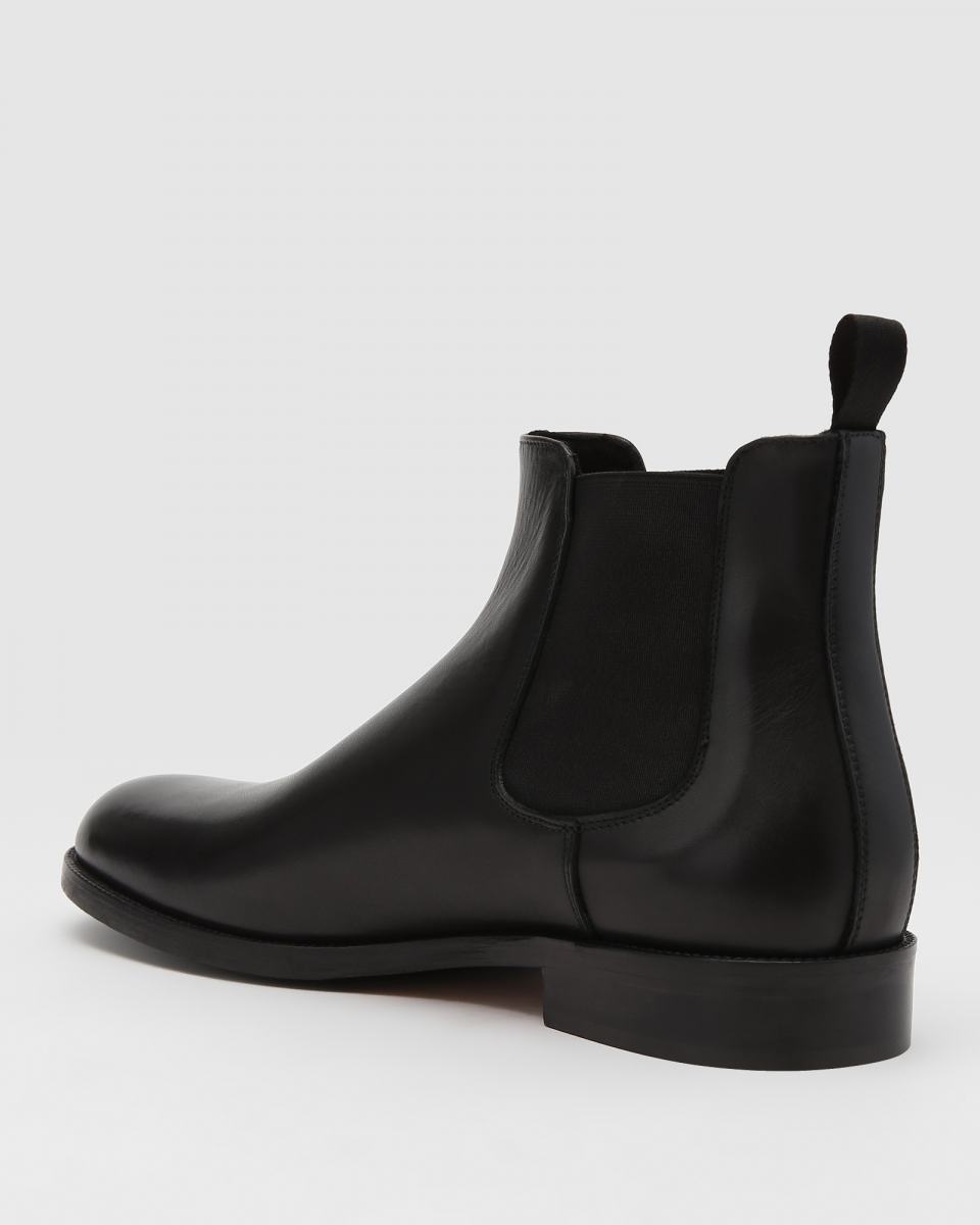 Boots Principe di Bologna 3