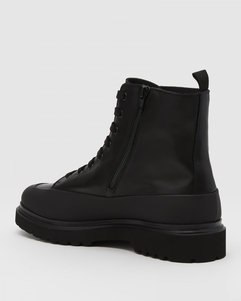 Boots Principe di Bologna 3