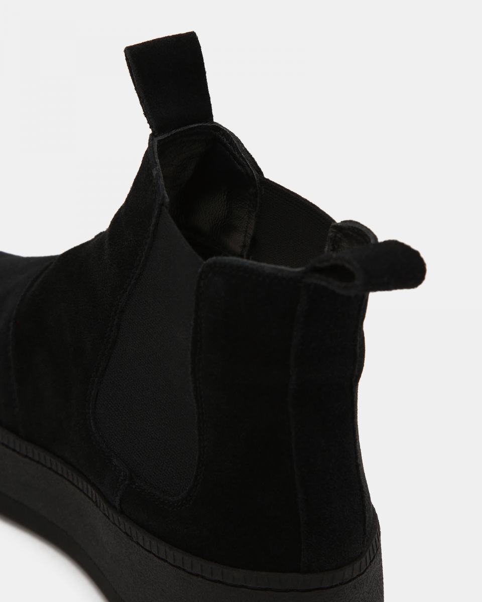 Boots Principe di Bologna 6