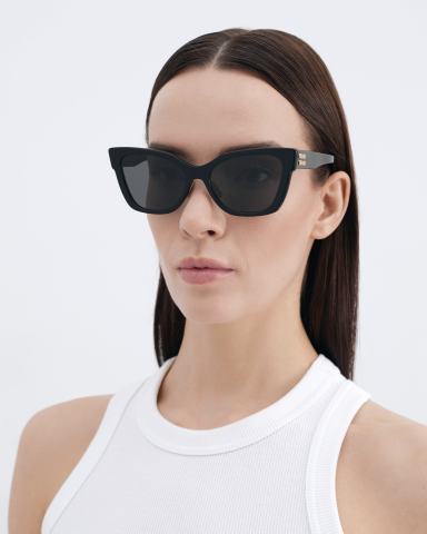 Очки солнцезащитные MIU MIU