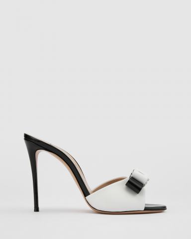 Босоножки Casadei 99990₽