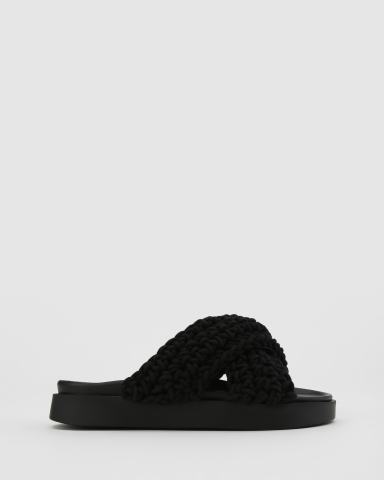 Сандалии Inuikii 29990₽