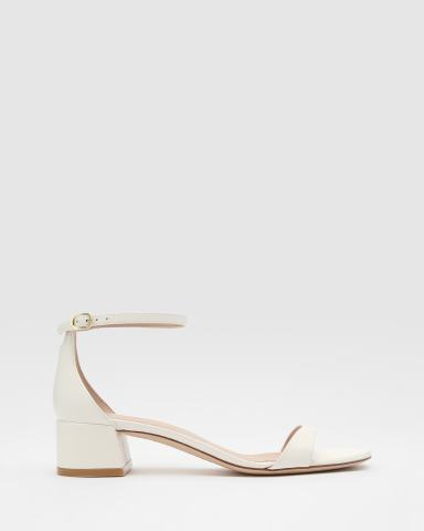 Босоножки Stuart Weitzman 69490₽