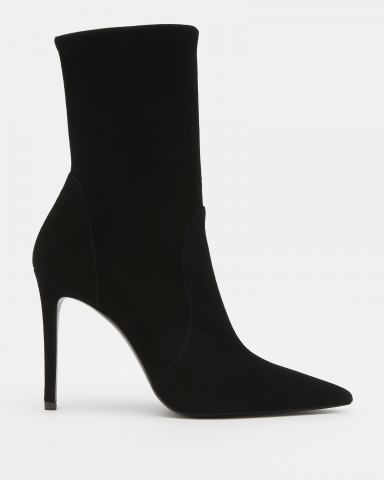 Ботинки Stuart Weitzman 59990₽