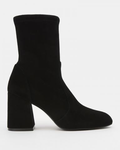 Ботинки Stuart Weitzman 69990₽
