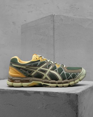 Кроссовки ASICS 37990₽