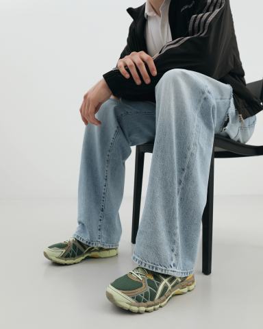 Кроссовки ASICS