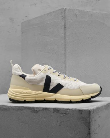 Кроссовки VEJA 31490₽