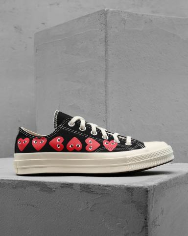 Кроссовки COMME DES GARCONS PLAY 24990₽