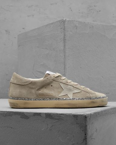 Кроссовки GOLDEN GOOSE DELUXE BRAND 50990₽