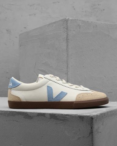 Кроссовки VEJA 17140₽