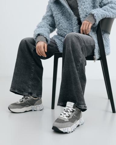 Кроссовки Voile Blanche